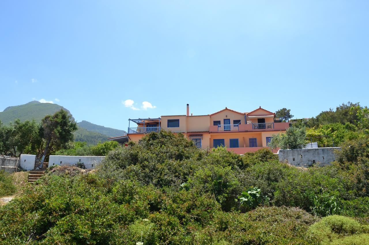 Aparthotel Ocea Retreat à Karlovassi Extérieur photo
